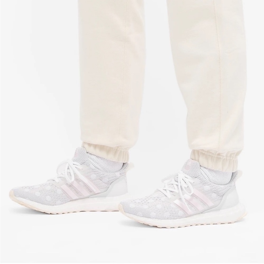 adidas UltraBOOST 5.0 DNA Polka Dot
